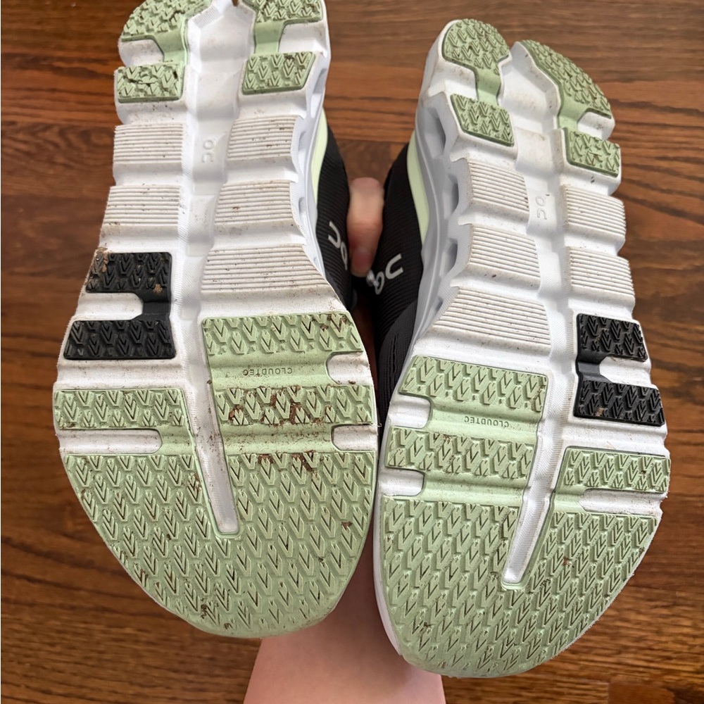 On Running Cloudrunner 2 Shoes in Shadow | Lima colorway - Picture 3 of 9